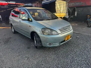 Toyota Ipsum 2005 Silver