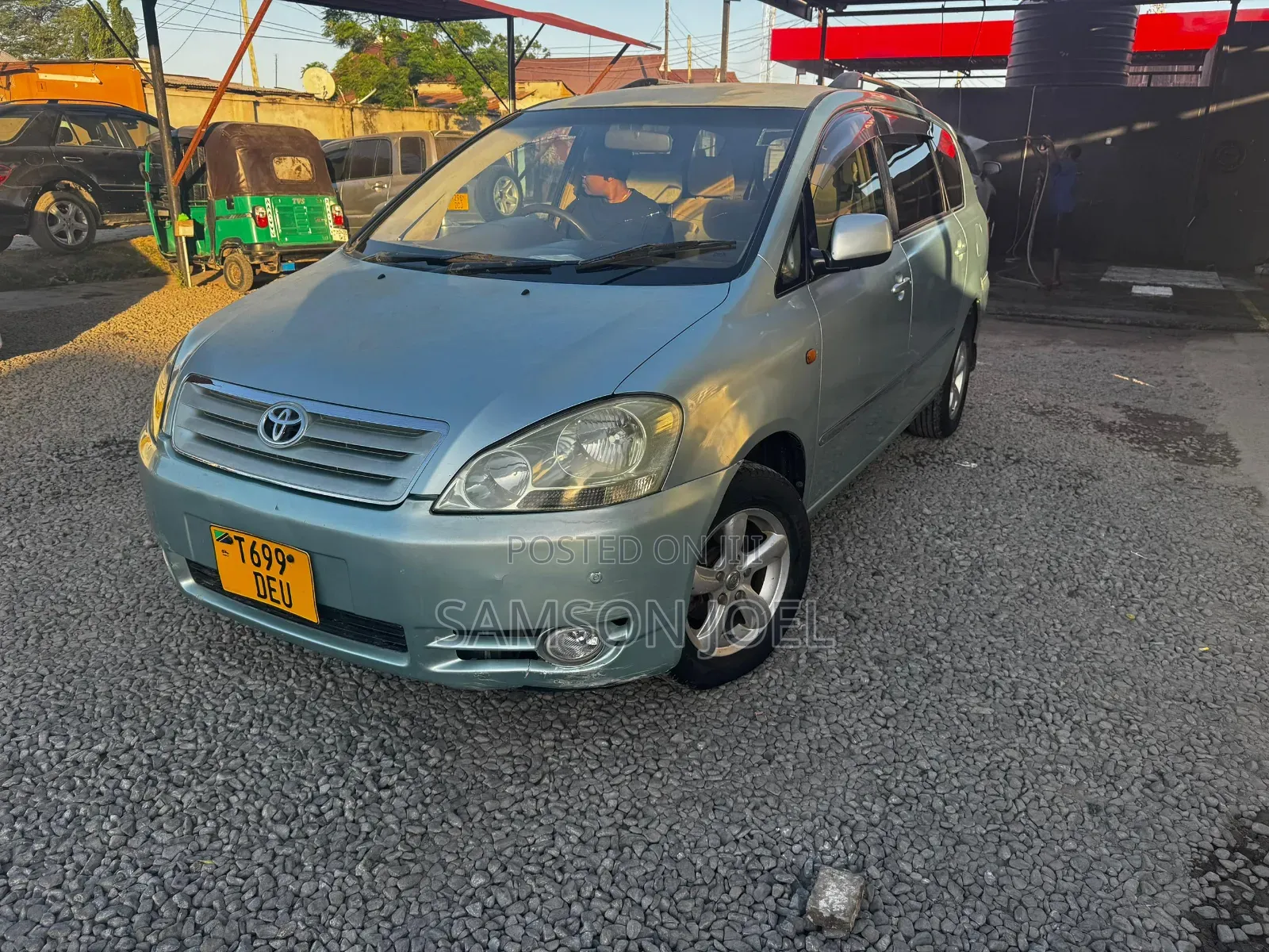 Toyota Ipsum 2005 Silver