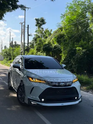 Toyota Harrier Z 2021 White