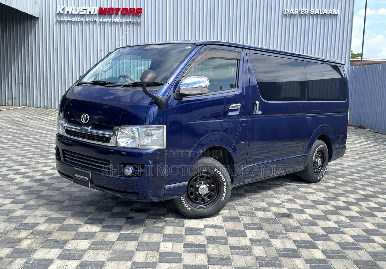 Toyota HiAce 2006 Blue