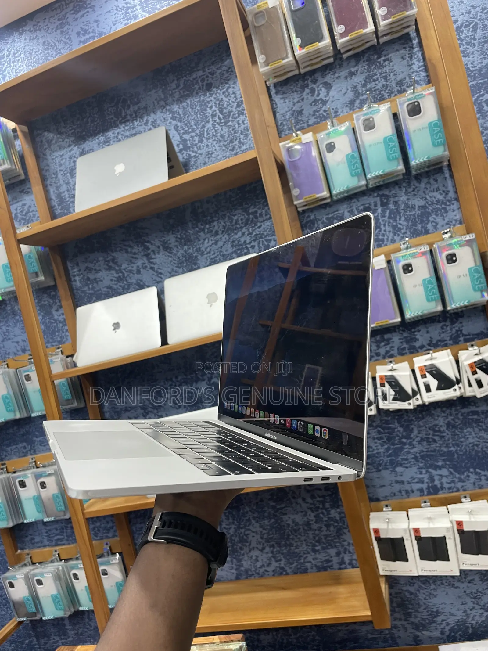 Laptop Apple MacBook Pro 2017 16GB Intel Core i7 SSD 256GB