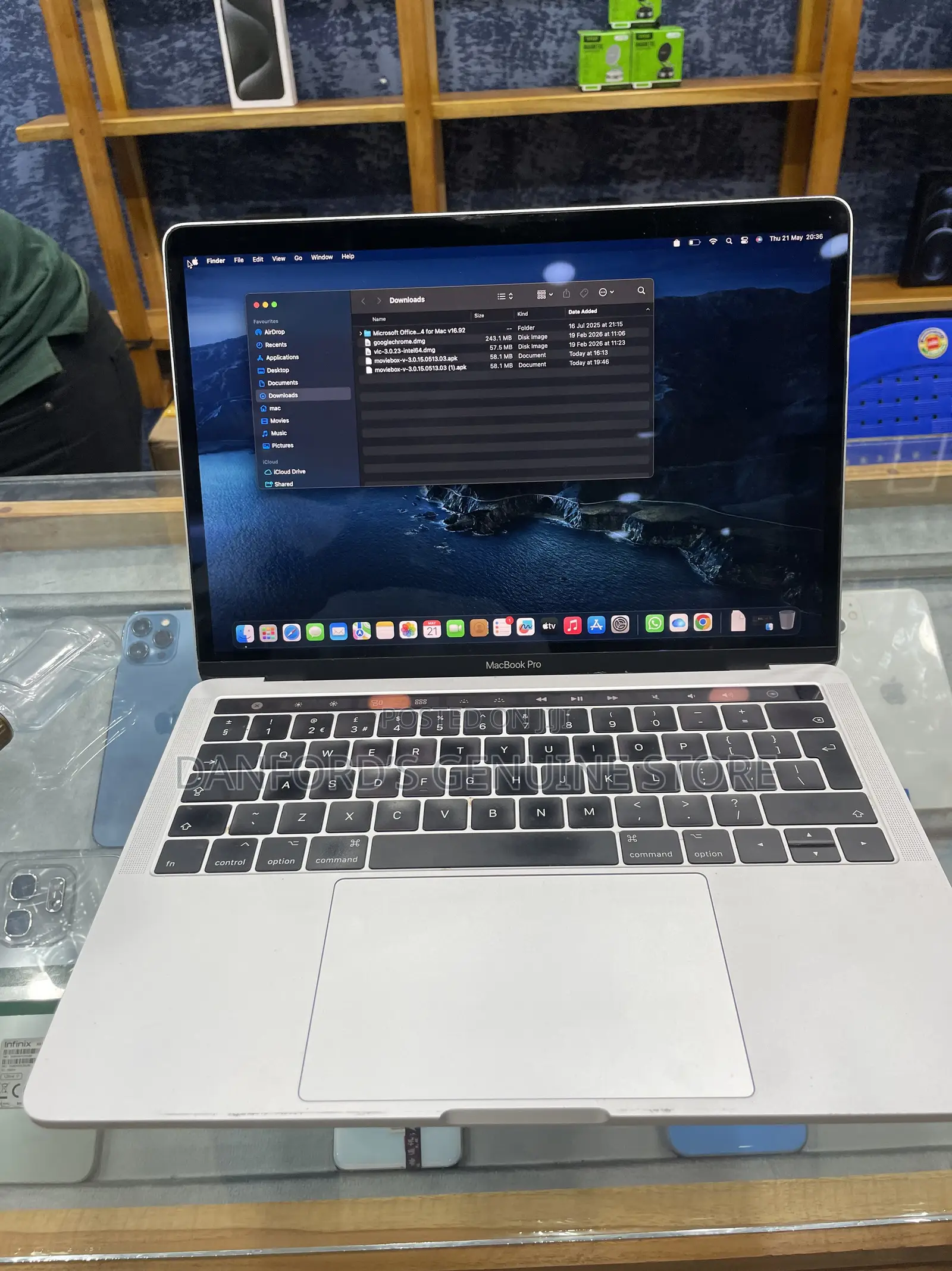 Laptop Apple MacBook Pro 2017 16GB Intel Core i7 SSD 256GB