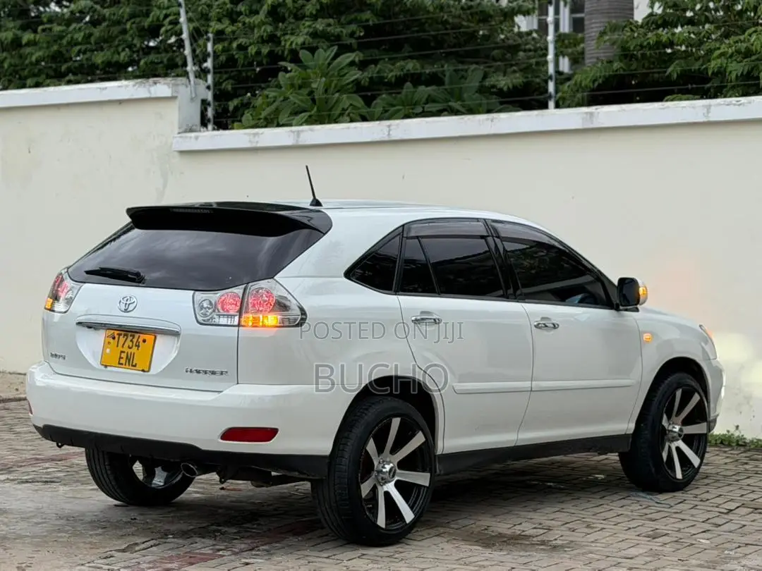 Toyota Harrier 2010 White