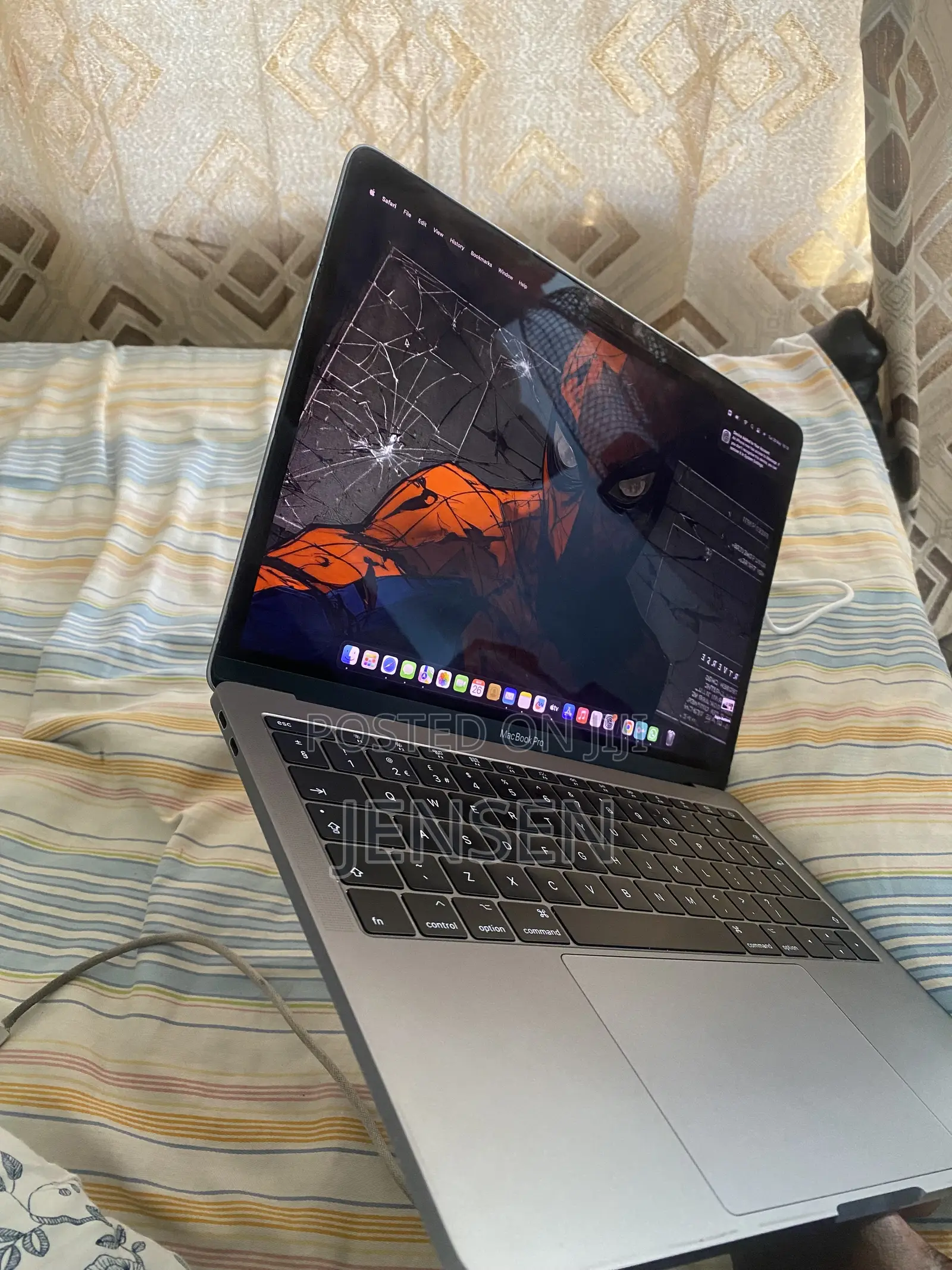 Laptop Apple MacBook Pro 2017 8GB Intel Core i5 eMMC 256GB