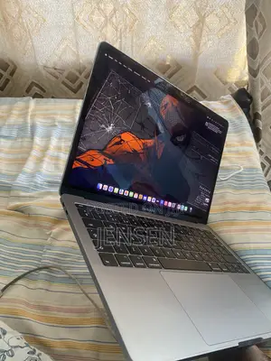 Laptop Apple MacBook Pro 2017 8GB Intel Core i5 eMMC 256GB