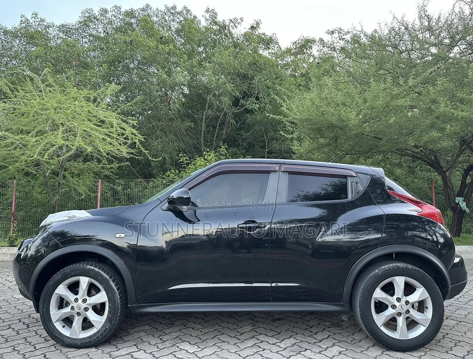 Nissan Juke 2012 Gray