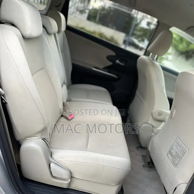 Toyota Wish 2009 Silver