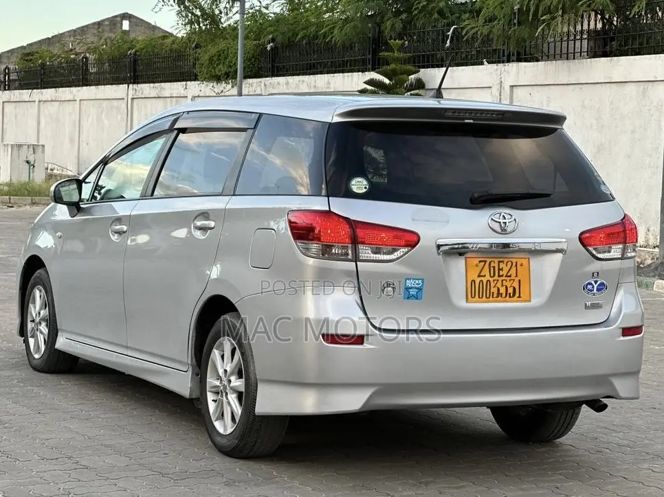Toyota Wish 2009 Silver