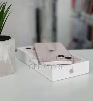 Apple iPhone 13 128 GB Pink