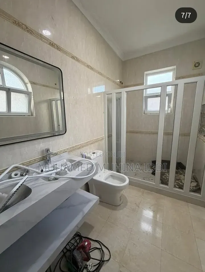 Furnished 5bdrm Villa in Villa, Mikocheni for rent