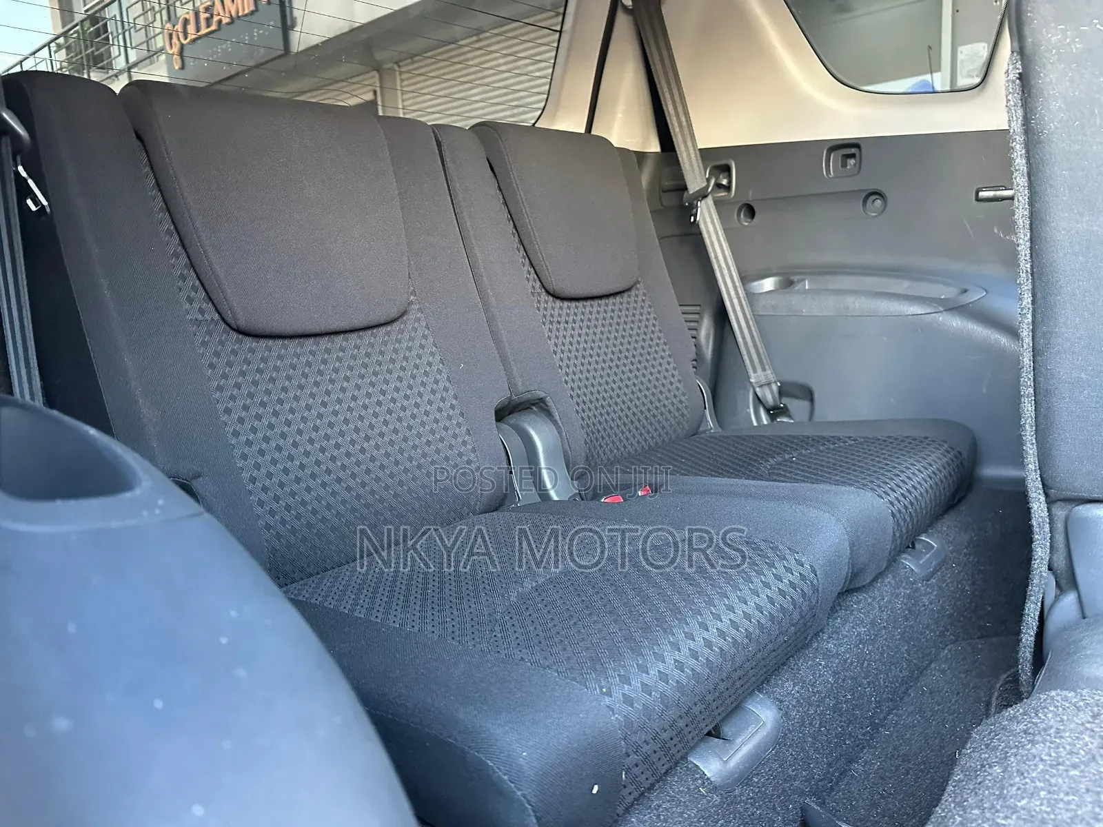 Toyota Vanguard 2011 Black