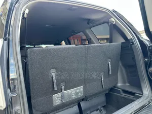 Toyota Vanguard 2011 Black