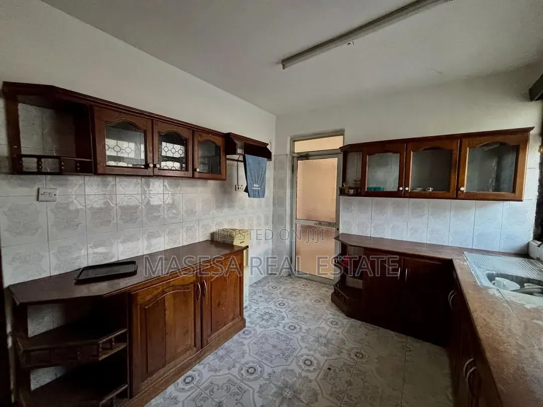6bdrm House in Mikocheni for rent