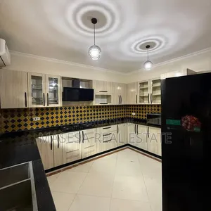 Furnished 4bdrm Villa in Ada Estate for rent