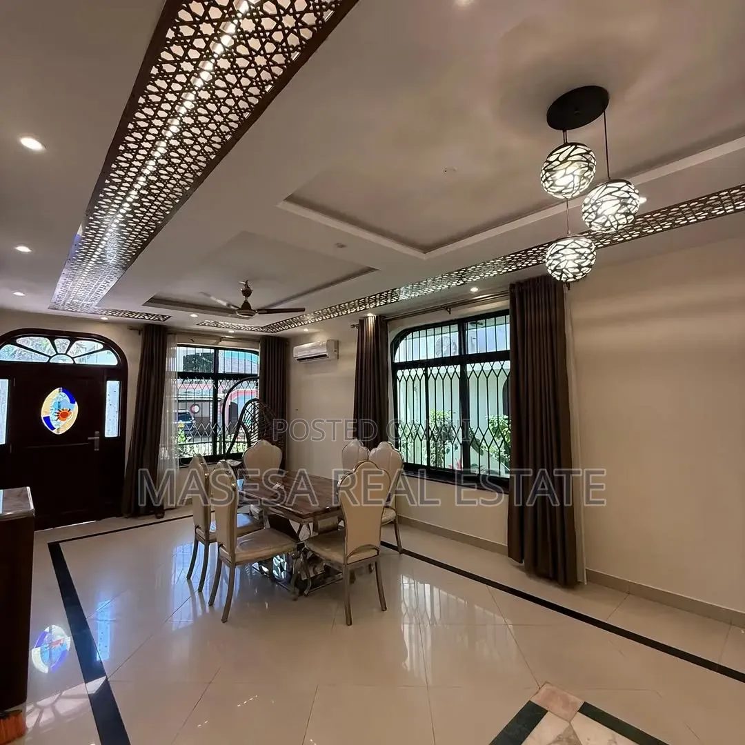 Furnished 4bdrm Villa in Ada Estate for rent
