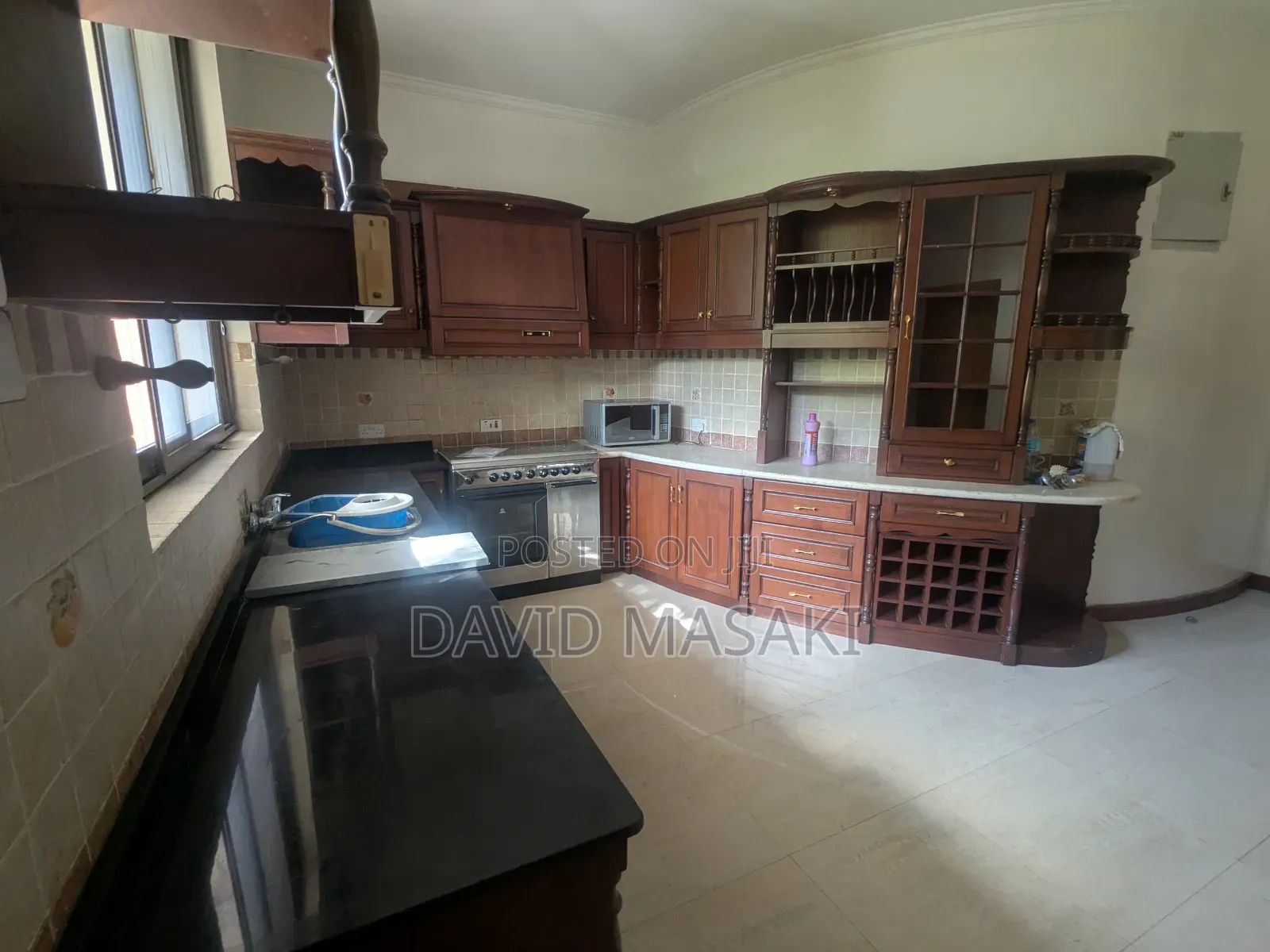 Furnished 4bdrm Villa in Villas, Oyster Bay for rent