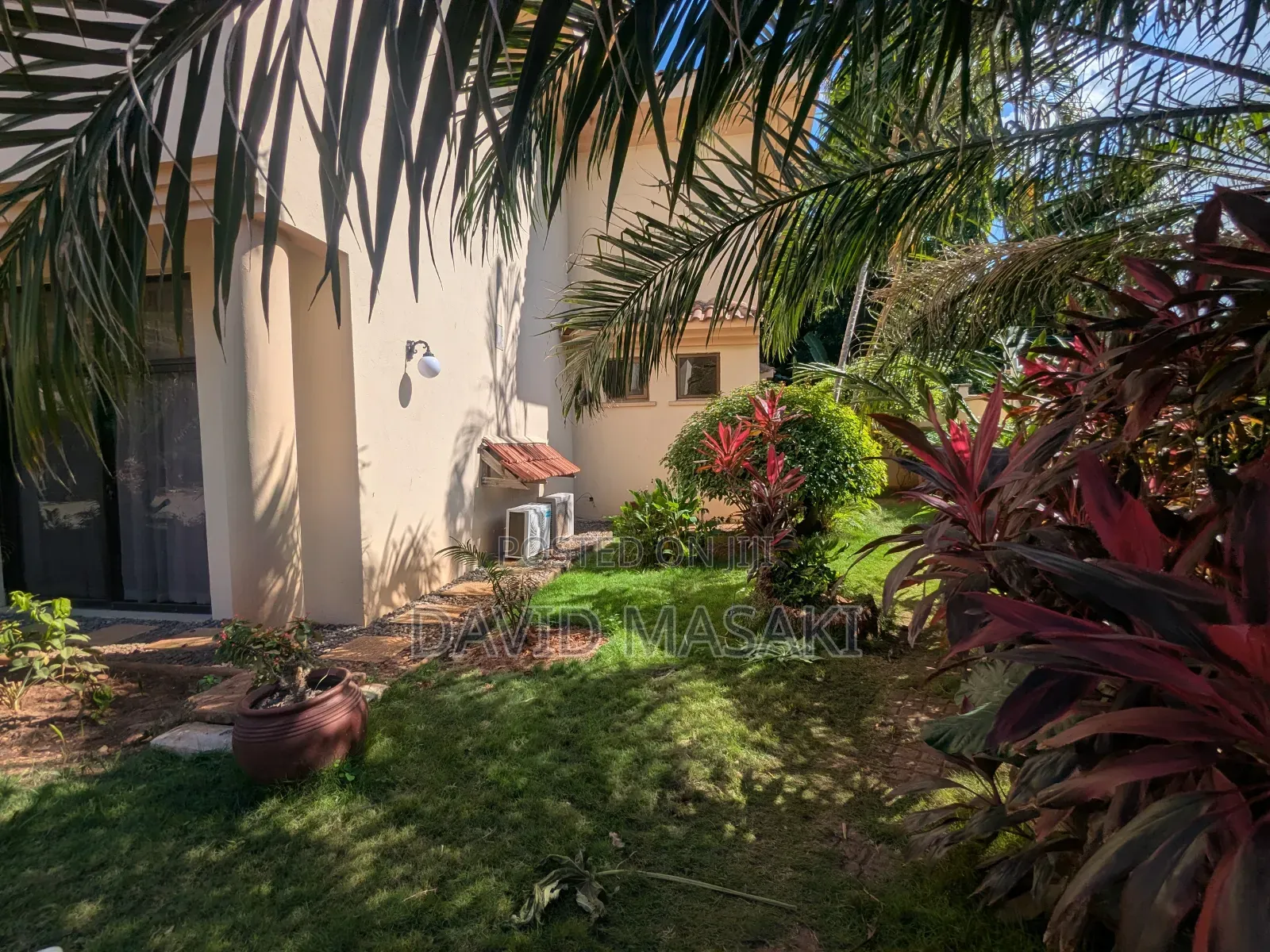 Furnished 4bdrm Villa in Villas, Oyster Bay for rent