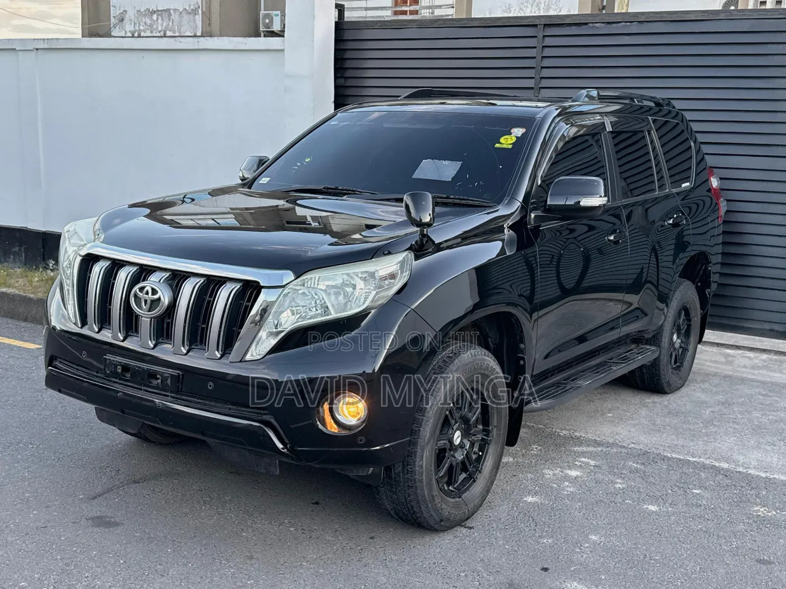Toyota Land Cruiser Prado 2017 Black