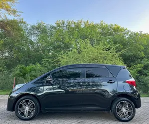 Toyota Ractis 2011 Black