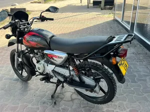 Bajaj Boxer X125 2022 Black