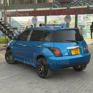 Toyota IST 2004 Blue