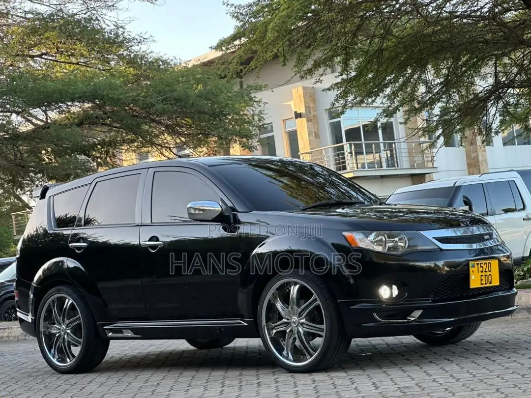 Mitsubishi Outlander 2010 Black