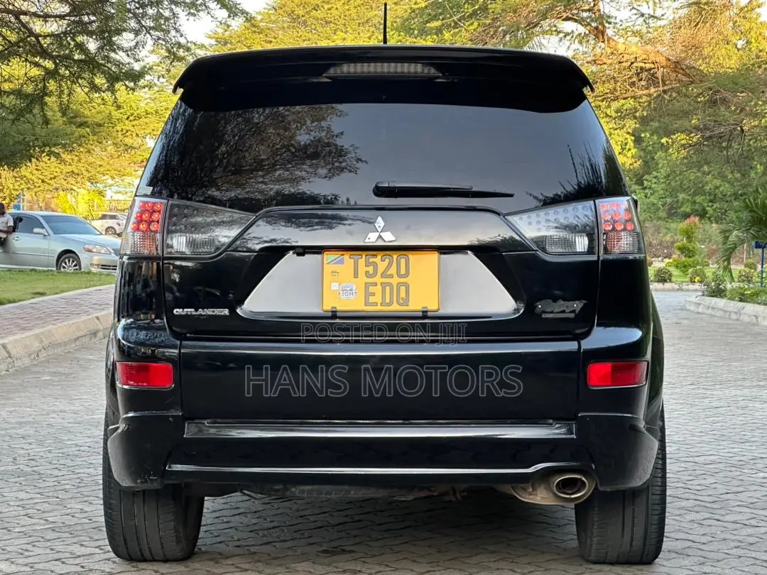 Mitsubishi Outlander 2010 Black