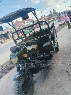 Motorcycle 2021 Green