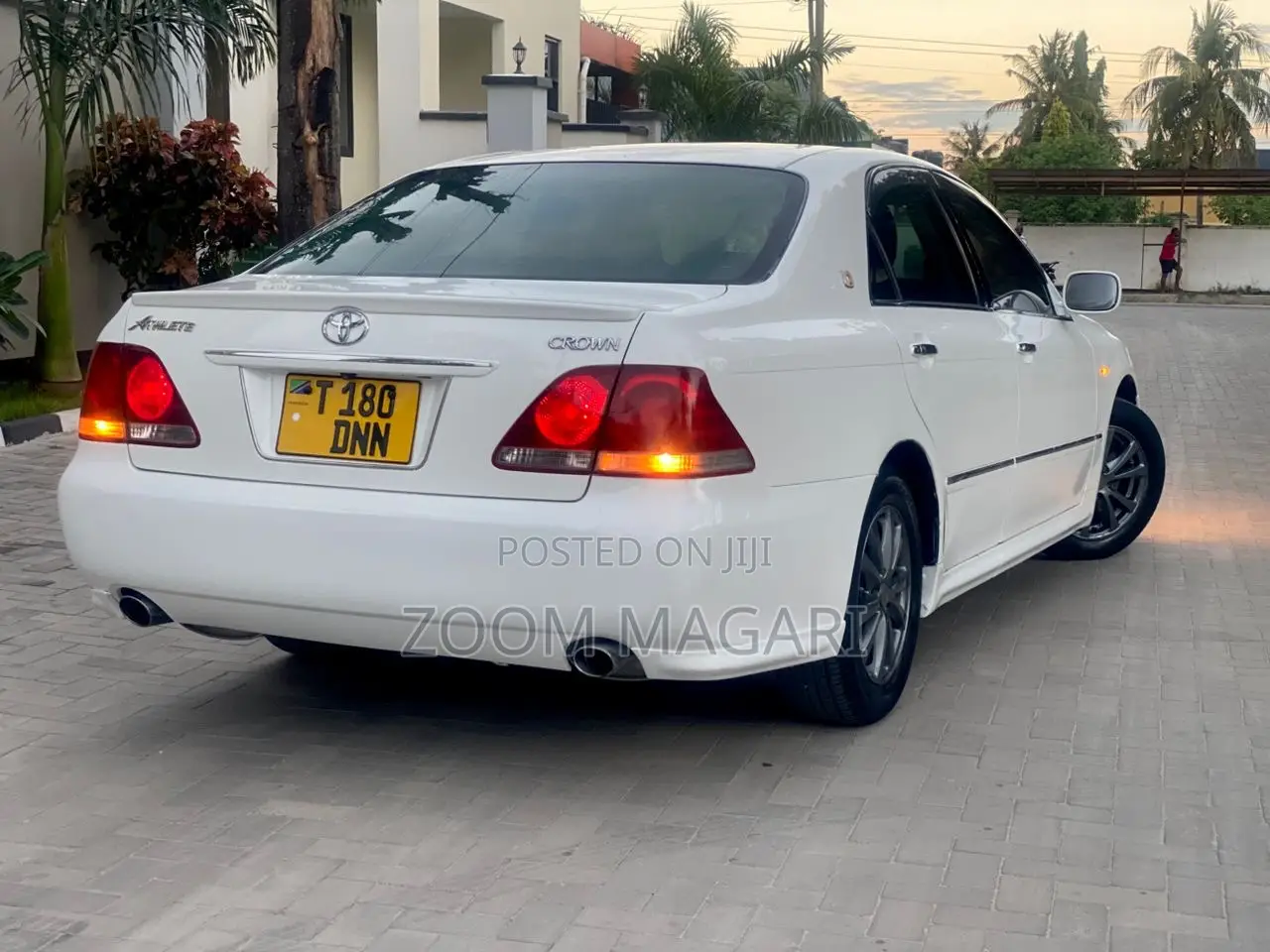Toyota Crown Royale 2005 Pearl