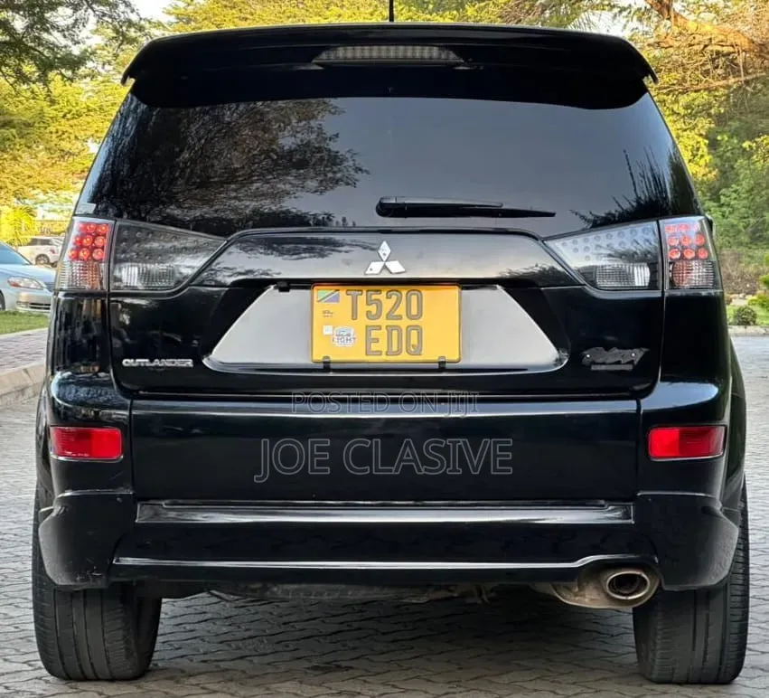 Mitsubishi Outlander 2.4 GLS Automatic 2008 Black