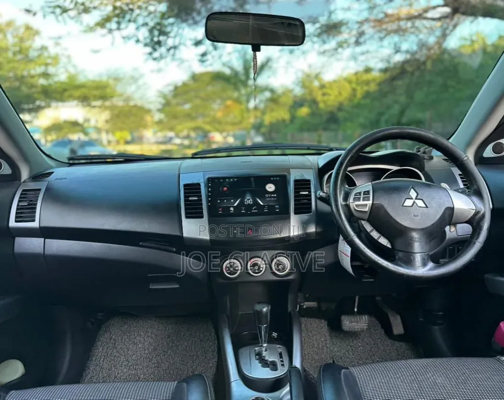 Mitsubishi Outlander 2.4 GLS Automatic 2008 Black