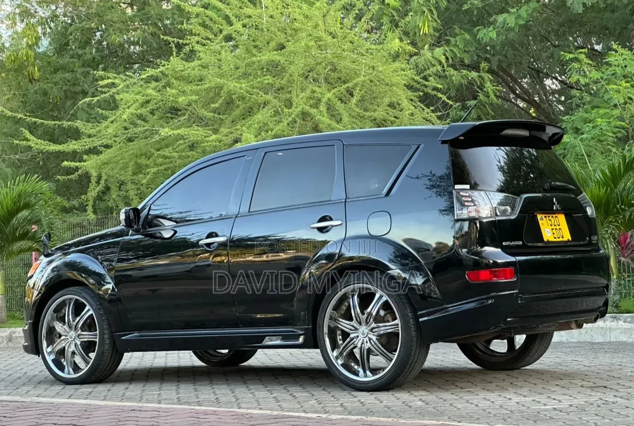 Mitsubishi Outlander 2008 Black