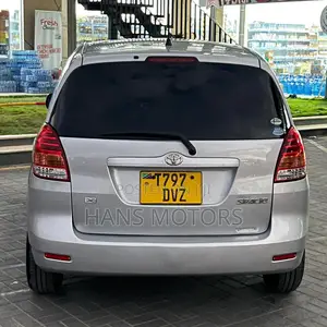Toyota Corolla Spacio 2004 Silver