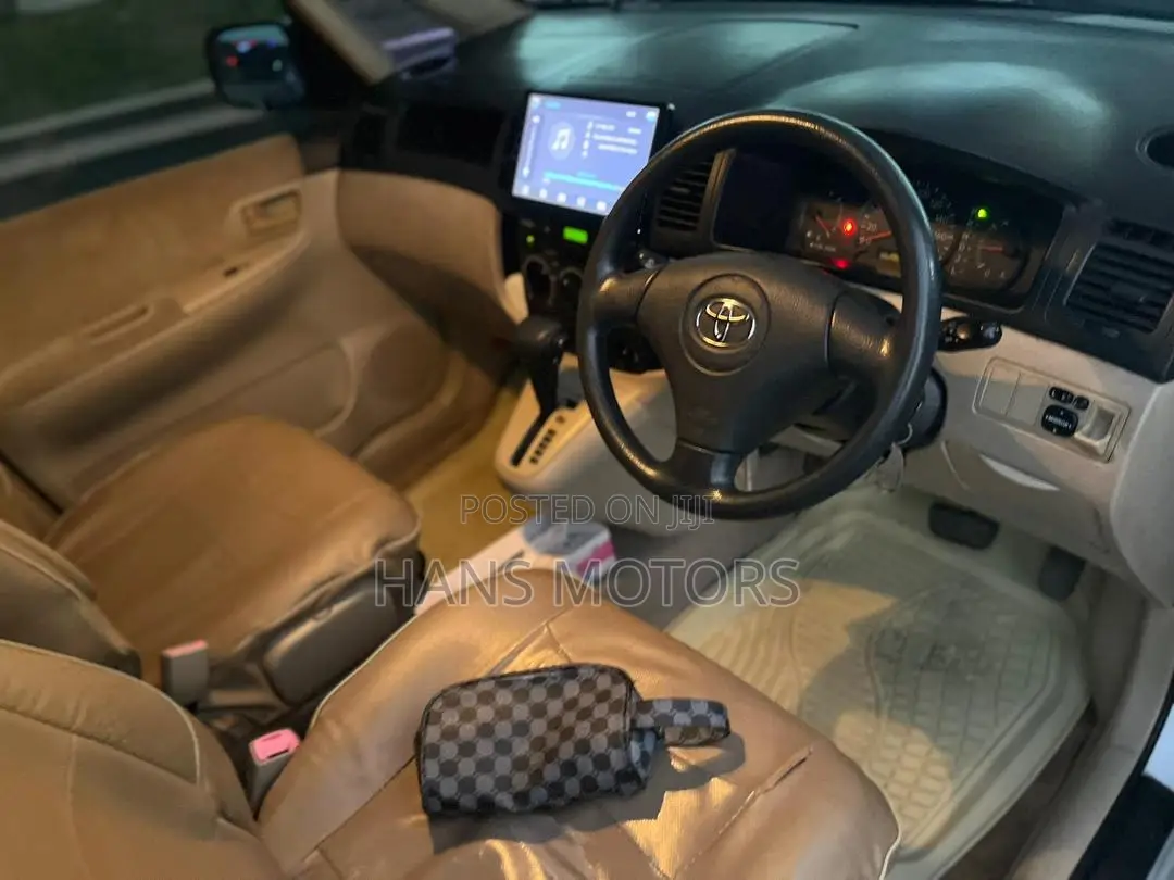Toyota Corolla Spacio 2004 Silver