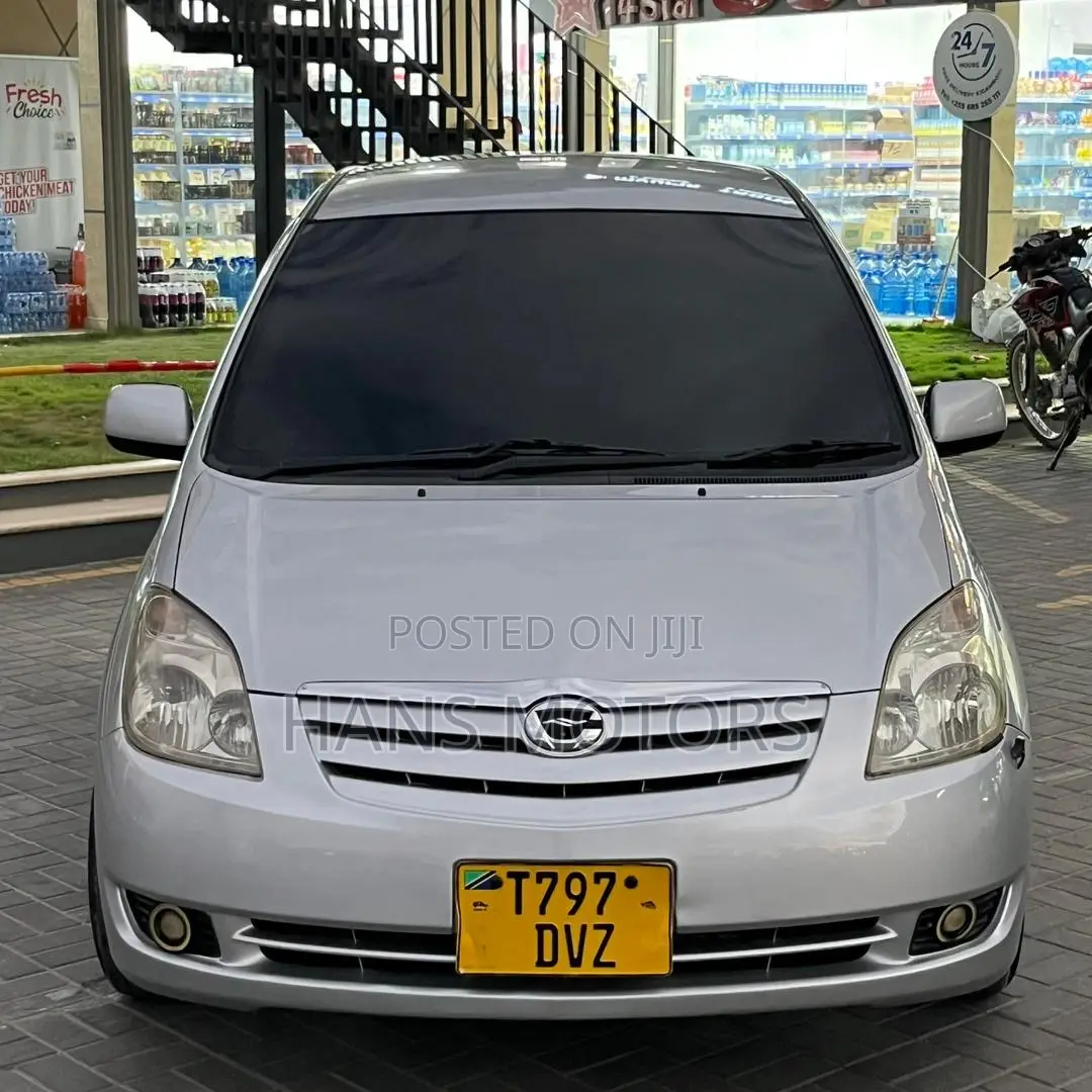 Toyota Corolla Spacio 2004 Silver