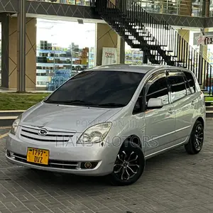 Toyota Corolla Spacio 2004 Silver