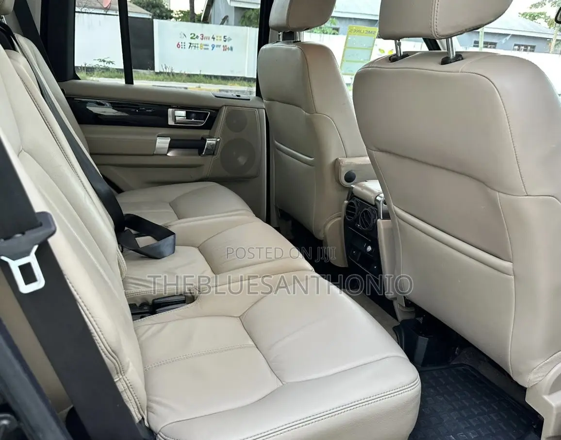 Land Rover Discovery 2013 Black