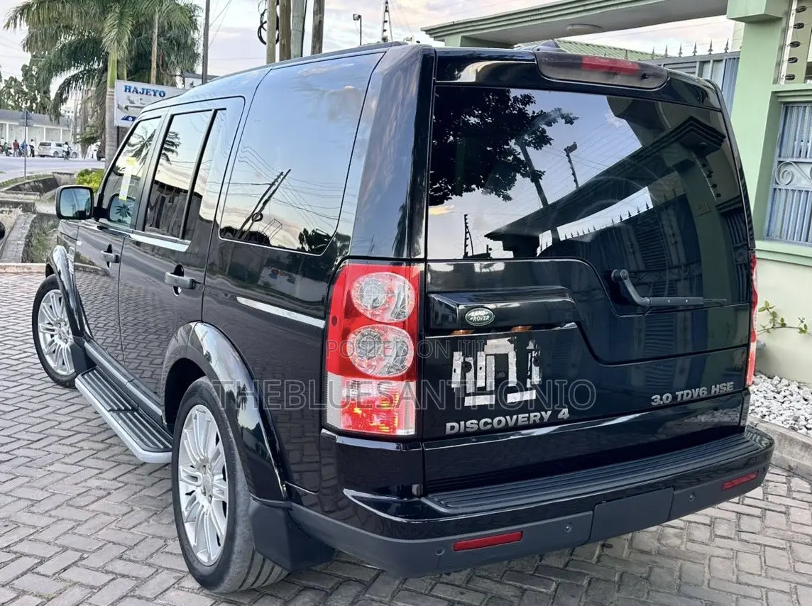 Land Rover Discovery 2013 Black