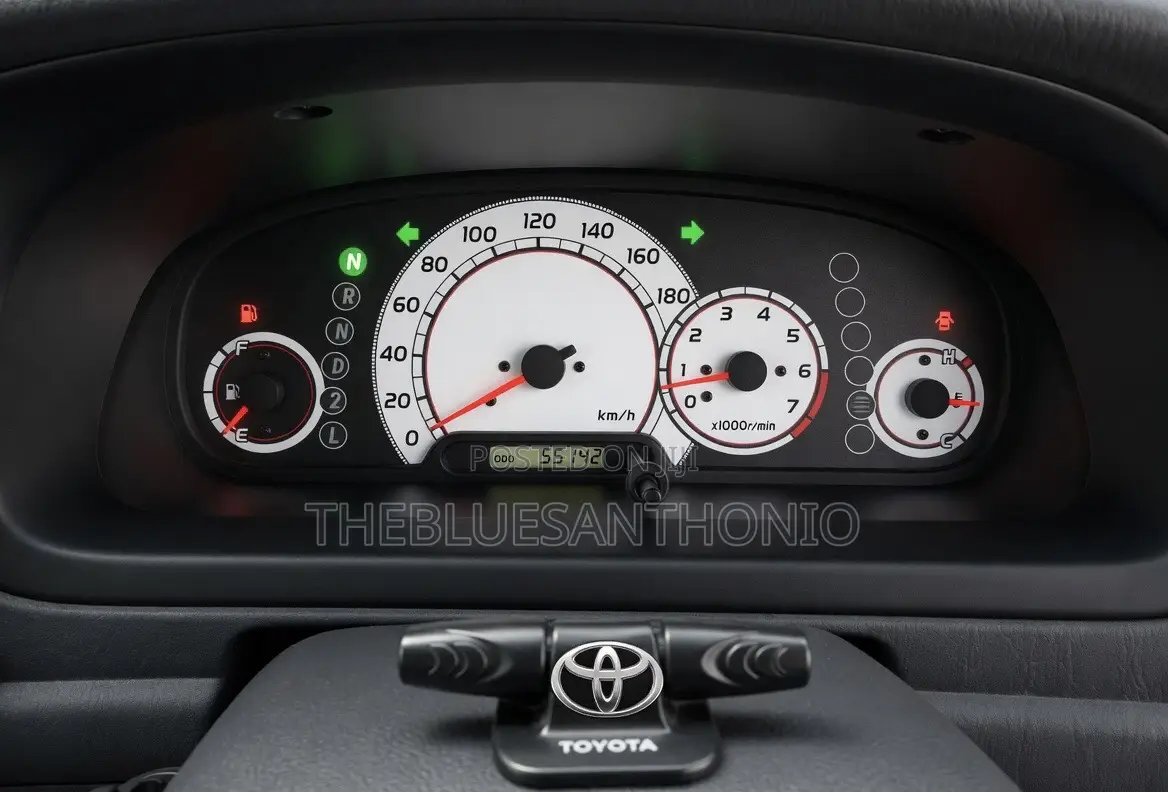Toyota Noah 2001 White