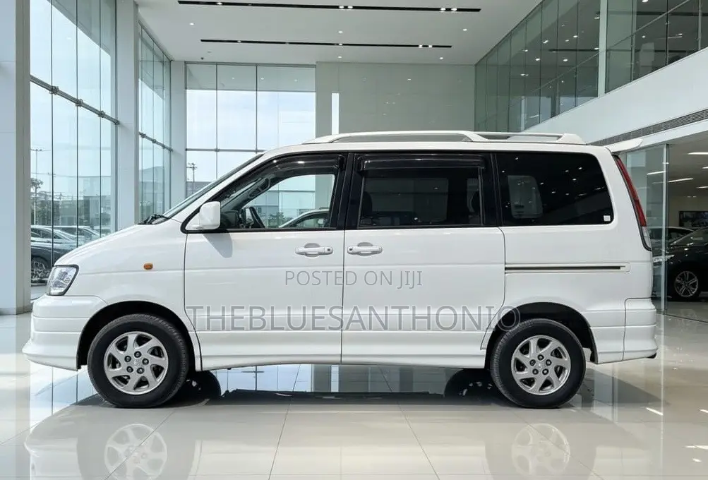 Toyota Noah 2001 White