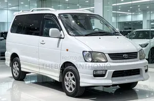 Toyota Noah 2001 White