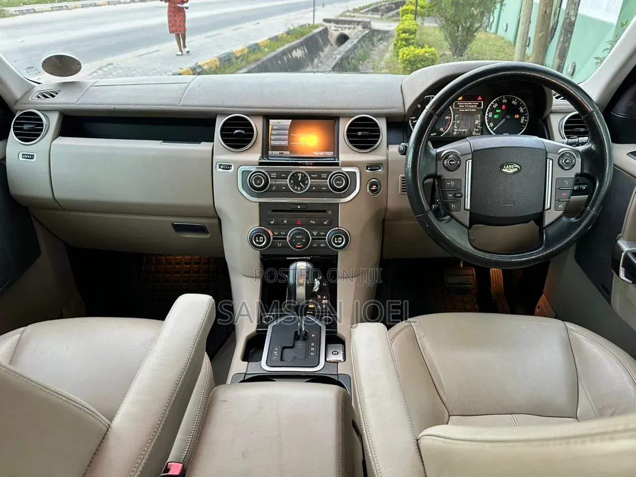 Land Rover Discovery 2011 Black