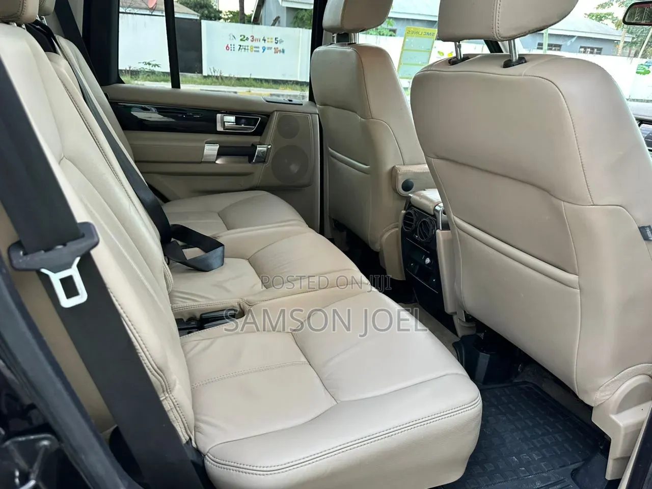 Land Rover Discovery 2011 Black