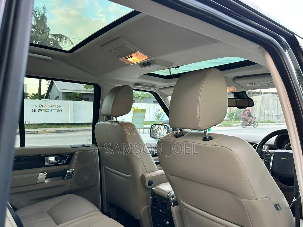 Land Rover Discovery 2011 Black