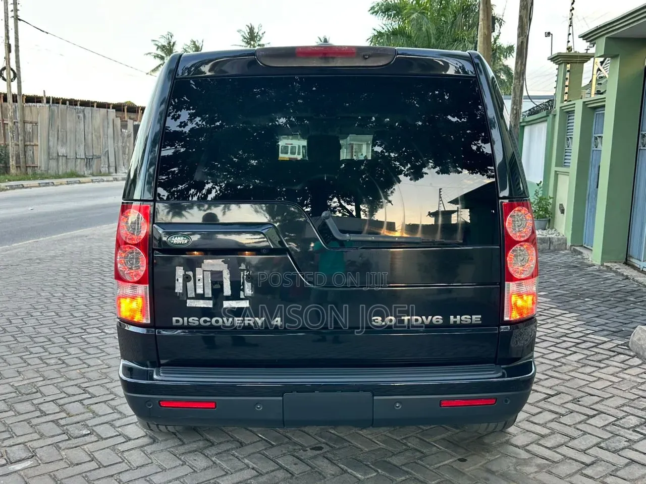 Land Rover Discovery 2011 Black