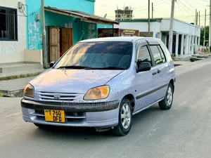 Toyota Raum 1.5 AWD 2003 Blue