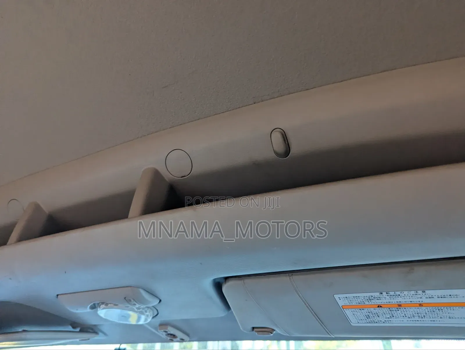 Nissan Caravan (Urvan) 2005 Yellow