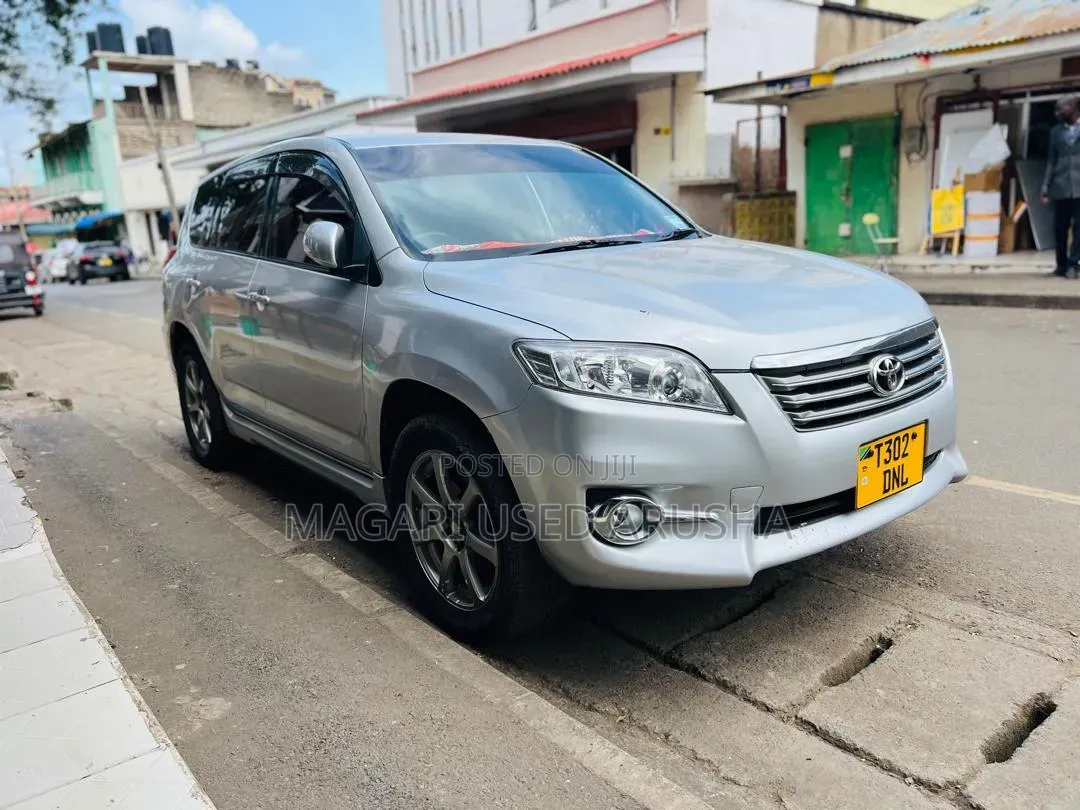 Toyota Vanguard 2009 Silver