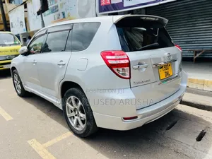 Toyota Vanguard 2009 Silver