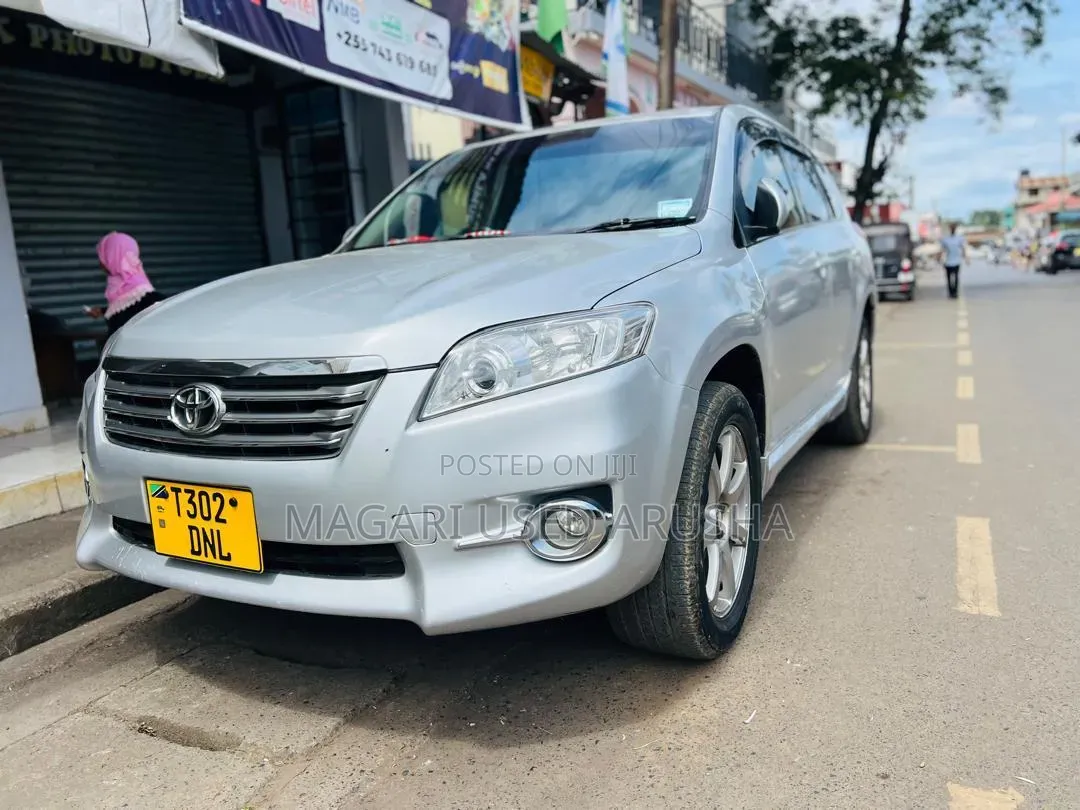 Toyota Vanguard 2009 Silver